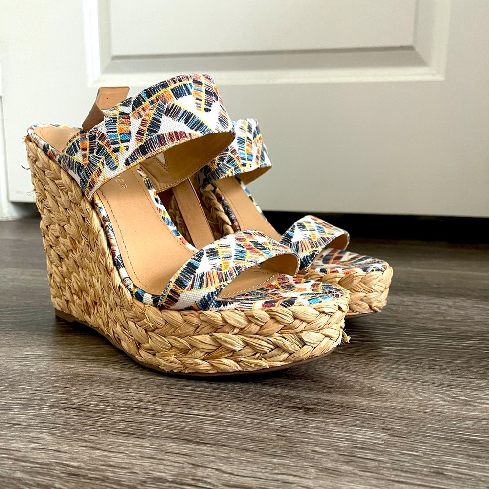 Perfect wedges for summer! Super comfy!